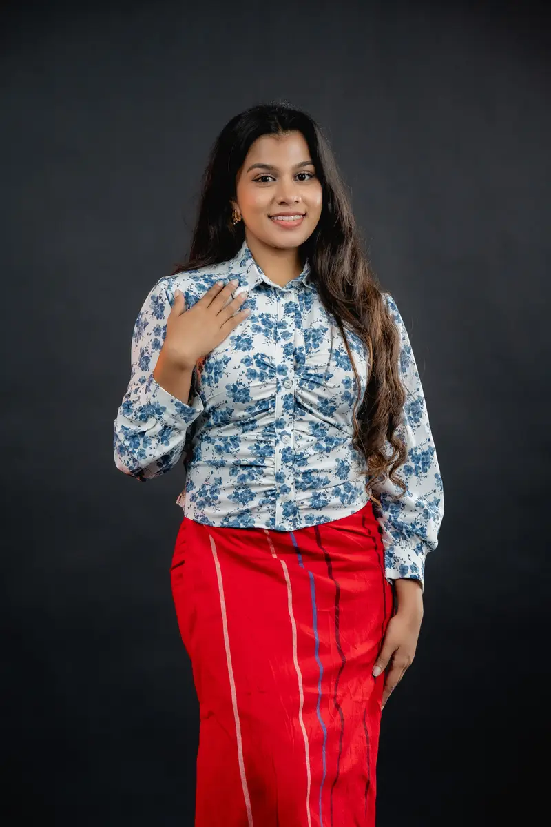 Porcelain Floral Ruched Blouse alternate 1