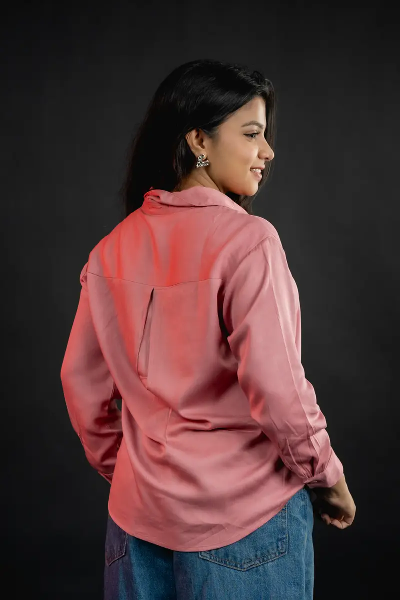 The Everyday Rose Button-Down alternate 1