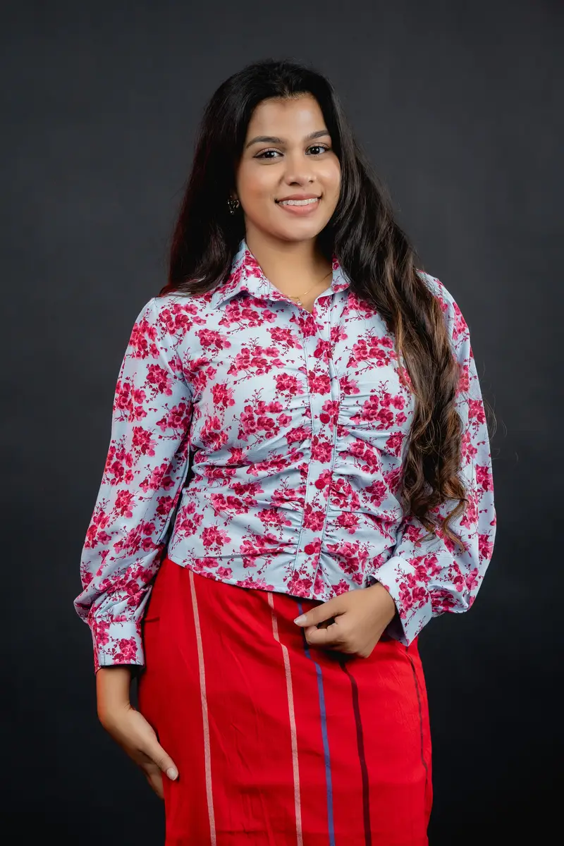 Vintage Bloom Ruched Blouse alternate 3